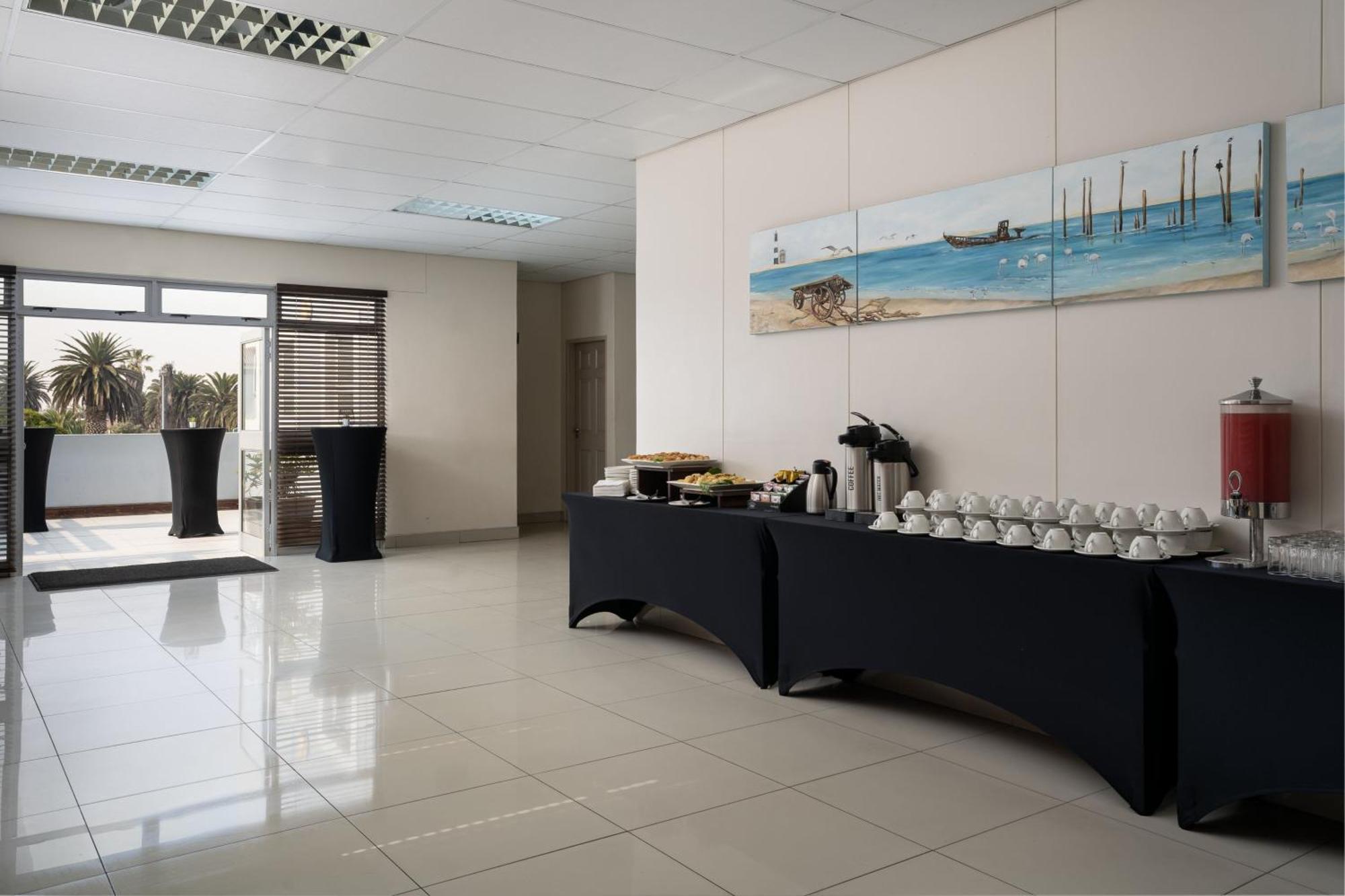 Protea Hotel By Marriott Walvis Bay Indongo Dış mekan fotoğraf