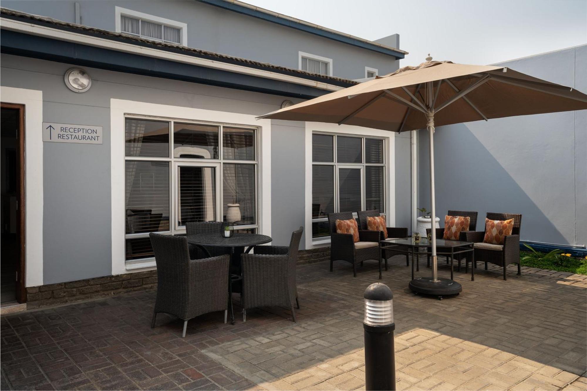 Protea Hotel By Marriott Walvis Bay Indongo Dış mekan fotoğraf