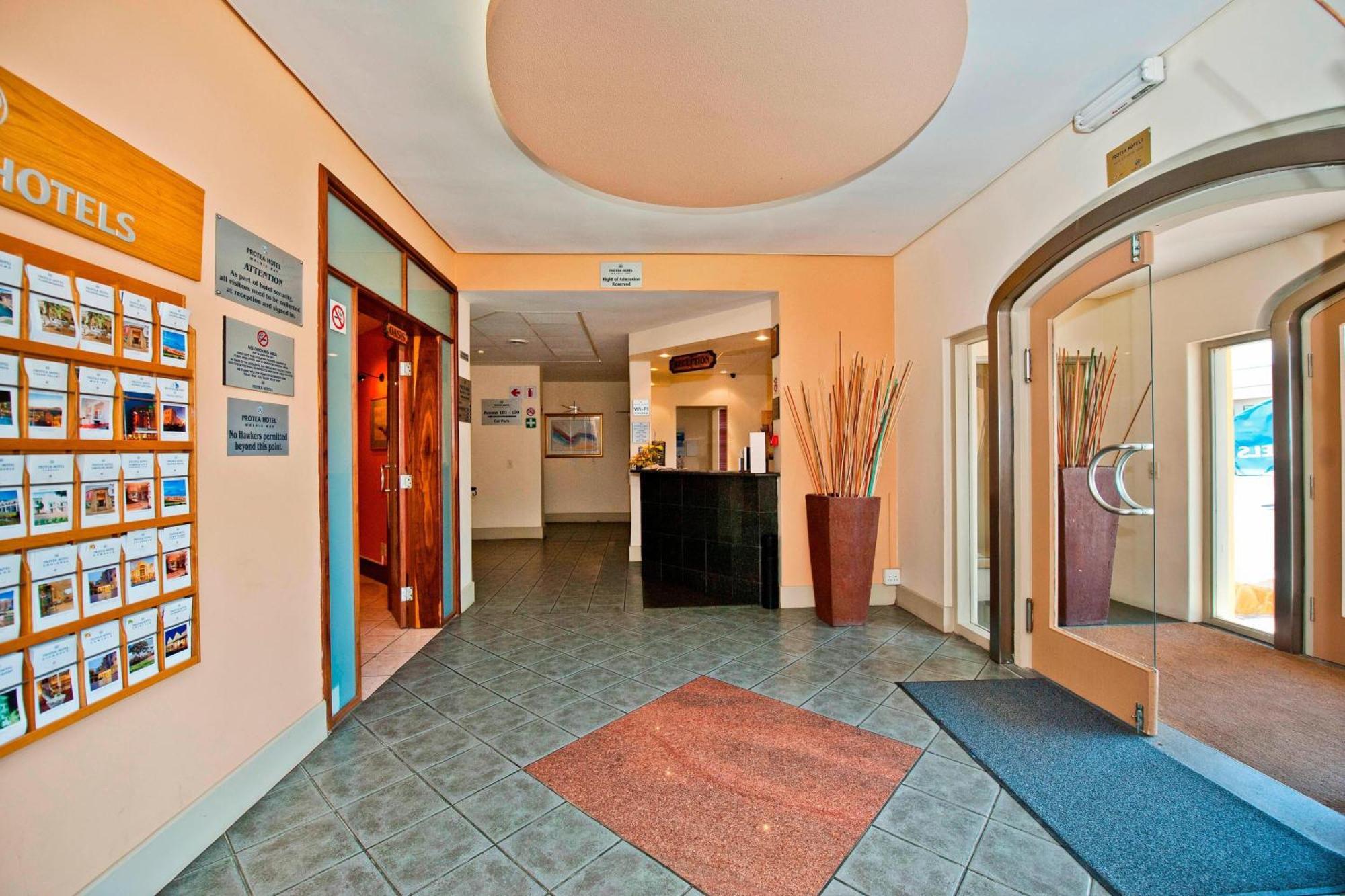 Protea Hotel By Marriott Walvis Bay Indongo Dış mekan fotoğraf